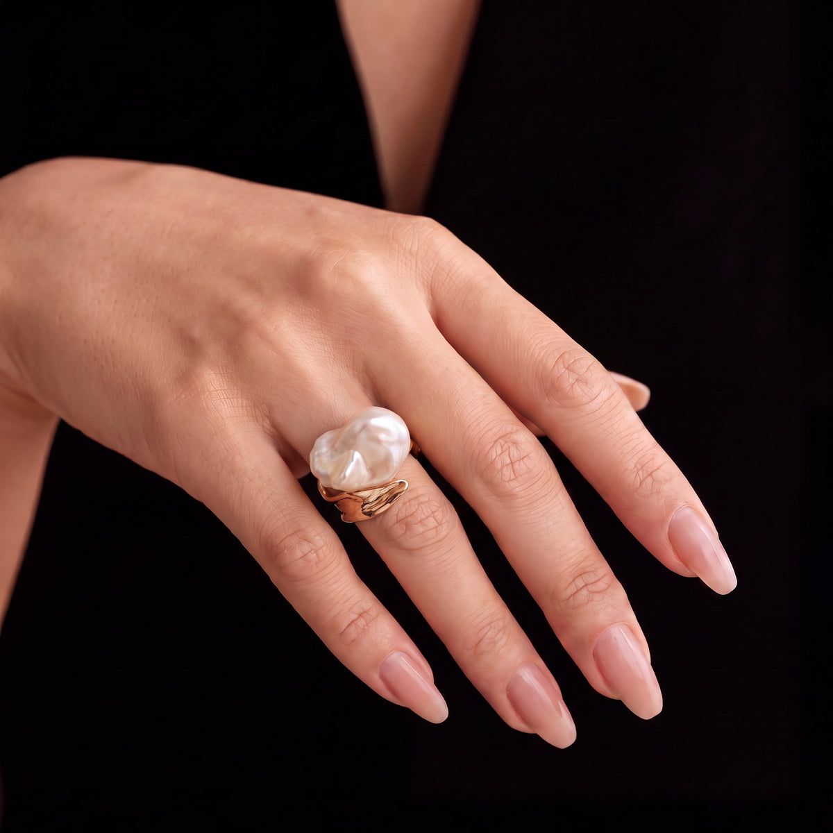Flame Baroque Freshwater Pearl Leaf Adjustable Ring