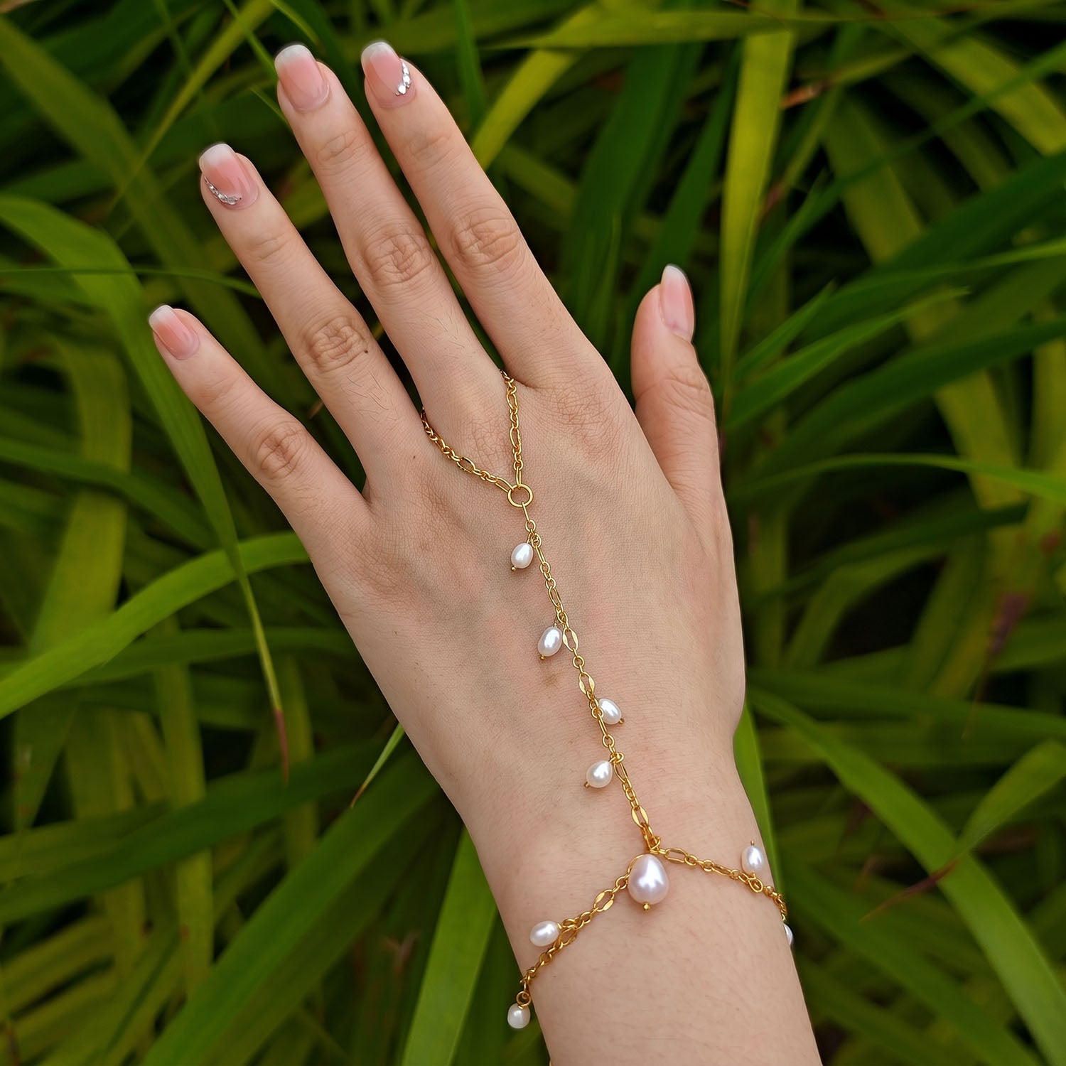 White rice pearl dangle hand chain